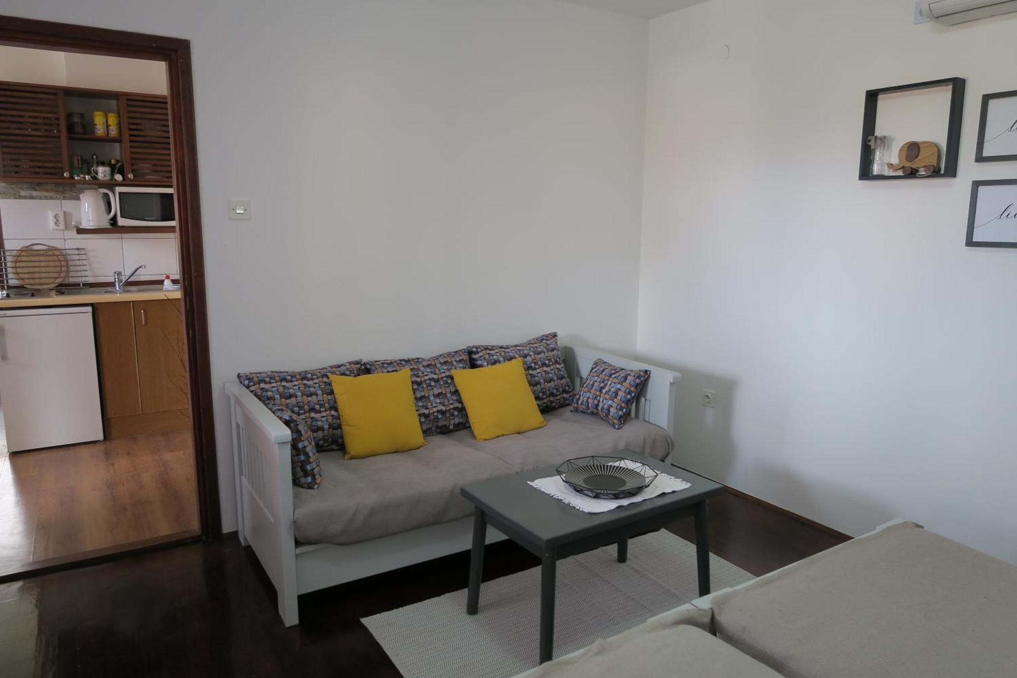 Apartments And Rooms Stefanac Слуни Екстериор снимка