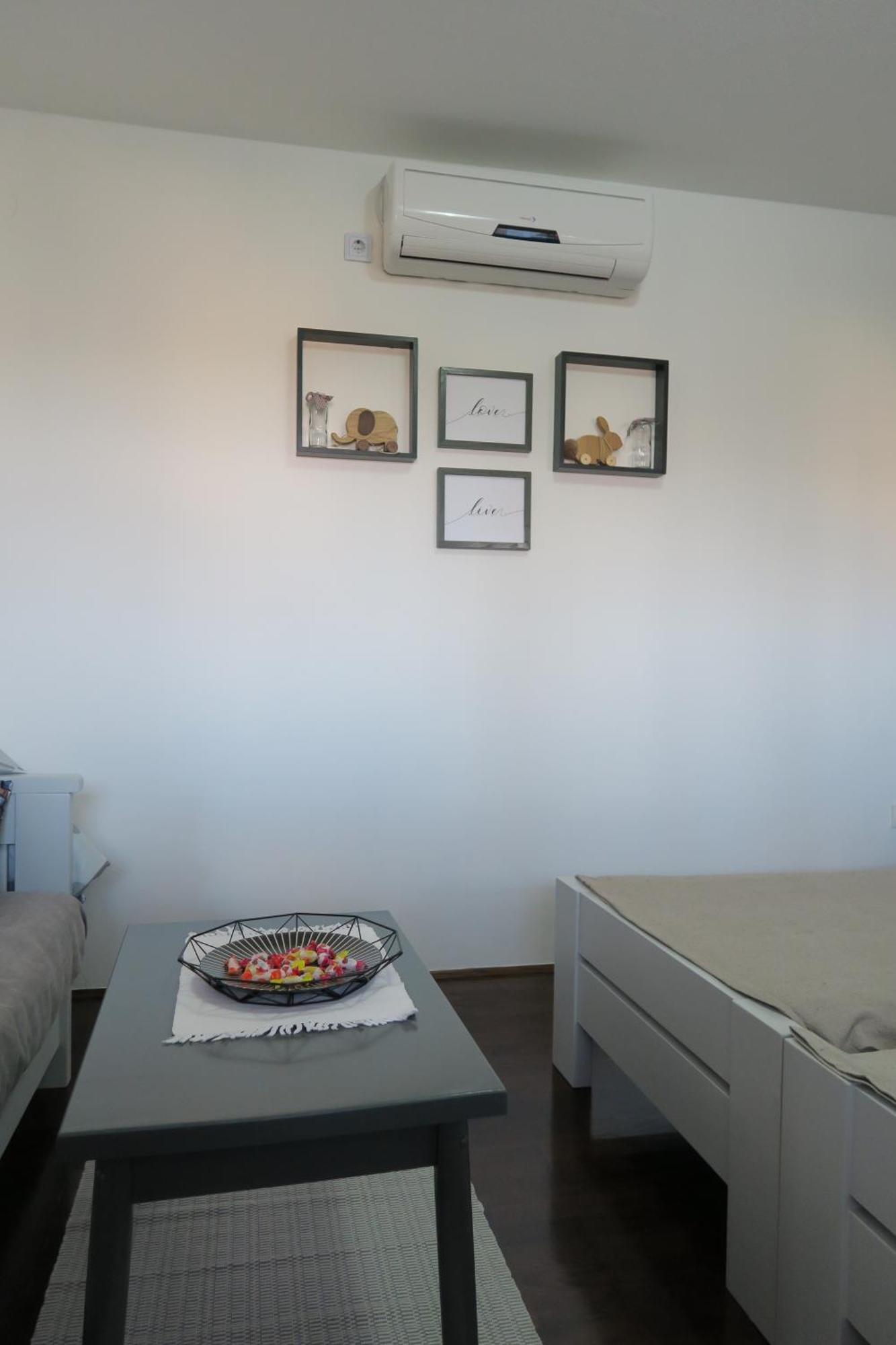 Apartments And Rooms Stefanac Слуни Екстериор снимка